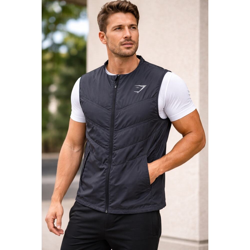 Gymshark Black Lightweight Puffer Vest Men’s Small Full Zip Athletic Training